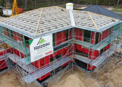 Neubau eines modernen Wohnhauses mit Doppelgarage in Hennstedt